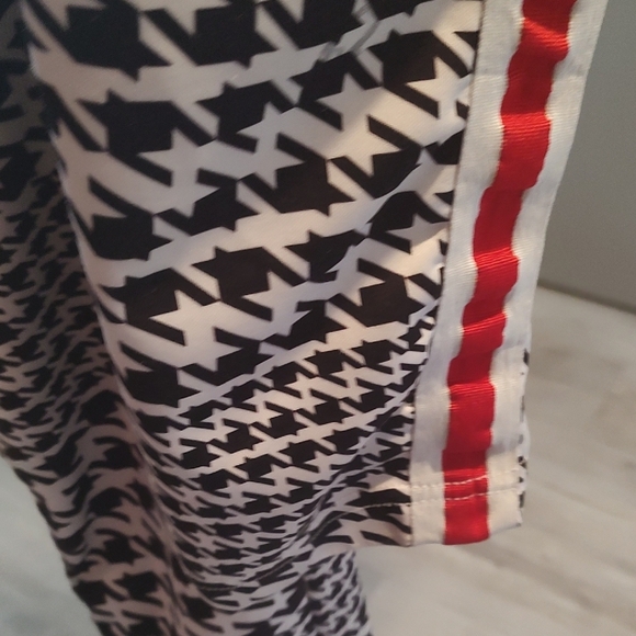 Baby Phat Black and White Houndstooth Leggings with Red Trim Ladies Large - Picture 9 of 9